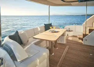 Thumbnail von Princess Y72 YachtQuarters Y72102