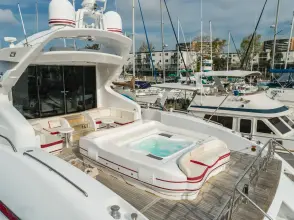 Thumbnail von Mangusta 105