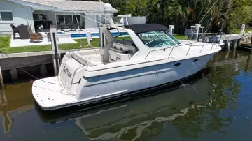 Thumbnail von Tiara Yachts 3500 Express