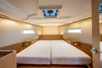 Thumbnail von Jeanneau Sun Odyssey 410 INTO THE BLUE