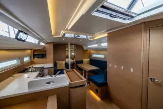 Thumbnail von Jeanneau Sun Odyssey 410 INTO THE BLUE