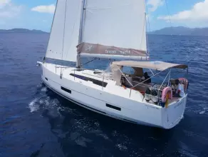 Thumbnail von Dufour 390 Grand Large Vulgarie Machin