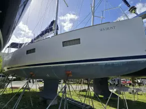 Thumbnail von Beneteau Oceanis 38.1 Sea Hunt