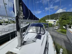 Thumbnail von Beneteau Oceanis 38.1 Sea Hunt