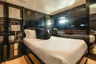 Thumbnail von Overmarine Mangusta 130 BLUE AZUR