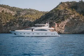 Astondoa 82 GLX ASTONDOA 82 GLX