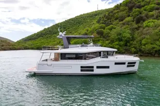 Thumbnail von Beneteau Grand Trawler  62 .