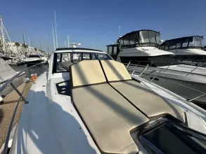 Thumbnail von Cruisers Yachts 390 Express Coupe LUX LIFE