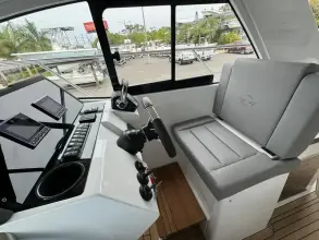 Thumbnail von Sealine S335V