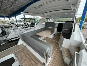 Thumbnail von Sealine S335V