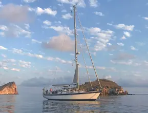 Thumbnail von Hallberg-Rassy 42 ELBIAN