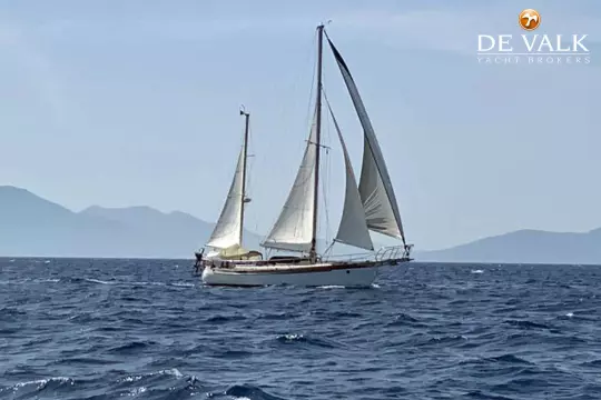 Hans Christian 43