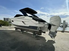 Thumbnail von Cruisers Yachts 338 OB Pieseas