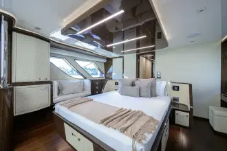 Thumbnail von Lazzara Yachts LSX 67 LAZZARA LSX 67