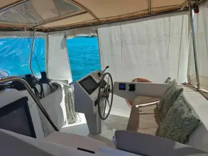 Thumbnail von Fountaine Pajot Astrea 42 Sowilo