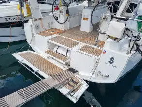 Thumbnail von Beneteau Oceanis 38.1