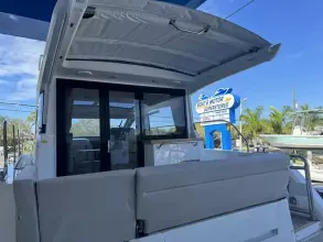 Thumbnail von Sealine C335V
