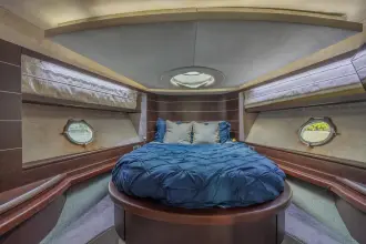 Thumbnail von Azimut 68