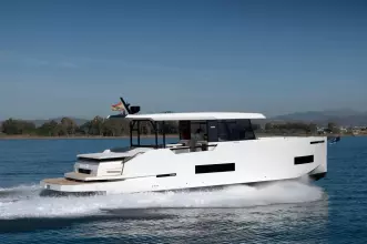 Thumbnail von De Antonio Yachts D50