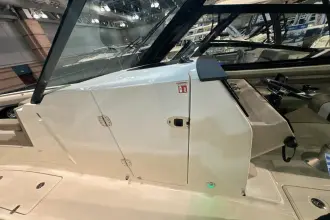 Thumbnail von Boston Whaler 330 Vantage