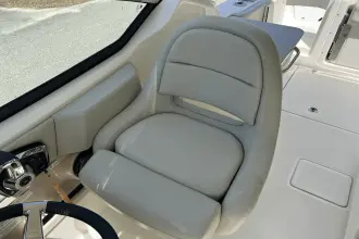 Thumbnail von Boston Whaler 240 Vantage