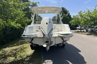 Thumbnail von Boston Whaler 240 Vantage