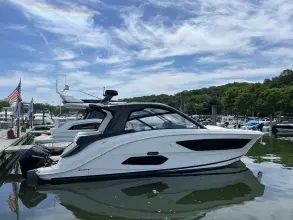 Sea Ray 370 Sundancer Outboard