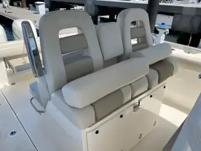 Thumbnail von Boston Whaler 330 Outrage