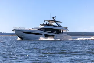 Thumbnail von Azimut 68