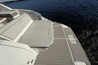 Thumbnail von Sea Ray 320 Sundancer