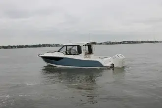 Thumbnail von Boston Whaler 365 Conquest