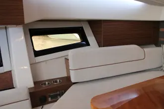Thumbnail von Boston Whaler 365 Conquest