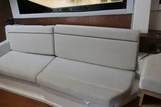 Thumbnail von Boston Whaler 365 Conquest