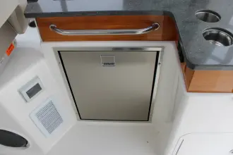 Thumbnail von Boston Whaler 365 Conquest