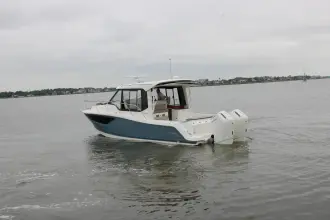 Thumbnail von Boston Whaler 365 Conquest
