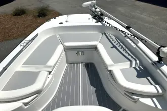 Thumbnail von Boston Whaler 270 Dauntless