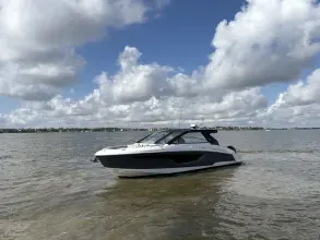 Thumbnail von Cruisers Yachts 42 GLS OB
