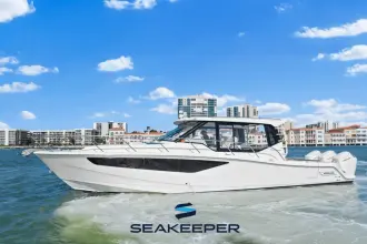 Boston Whaler 405 Conquest