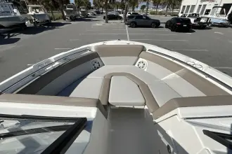Thumbnail von Boston Whaler 210 Vantage