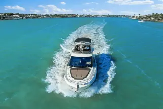 Thumbnail von Galeon 400 FLY