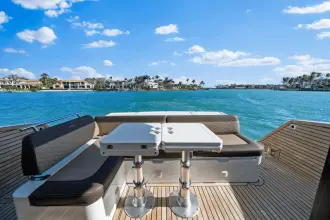 Thumbnail von Galeon 400 FLY