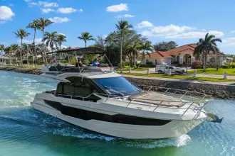 Thumbnail von Galeon 400 FLY