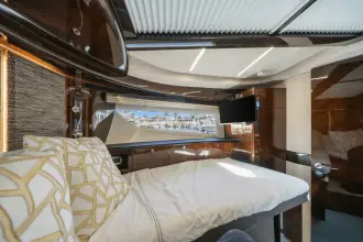 Thumbnail von Galeon 400 FLY
