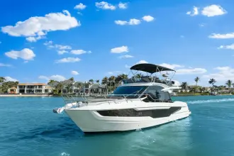 Thumbnail von Galeon 400 FLY