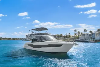 Thumbnail von Galeon 400 FLY