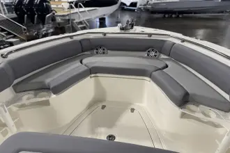 Thumbnail von Boston Whaler 230 Outrage