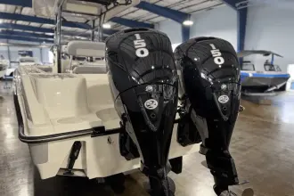 Thumbnail von Boston Whaler 230 Outrage