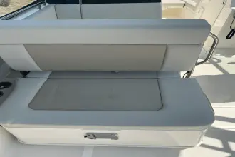 Thumbnail von Boston Whaler 240 Vantage