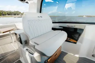 Thumbnail von Sea Ray 370 Sundancer Outboard
