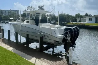 Thumbnail von Boston Whaler 370 Outrage